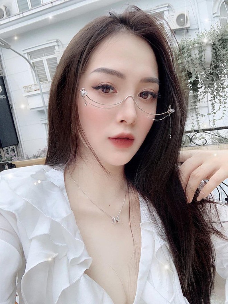 Chị Nguyễn Thị  Minh Khai